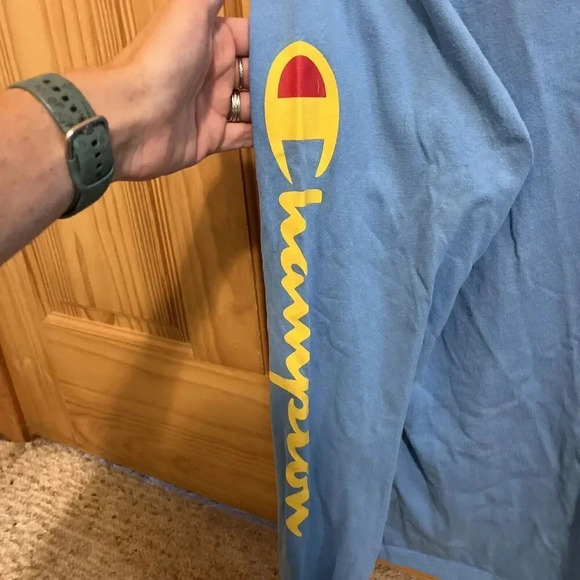 Champion Adult Medium Light Blue Branded Long Sleeve Shirt Style GT47 R6X - Picture 7 of 7